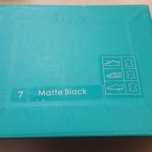 Tieks, Matte Black, size 7